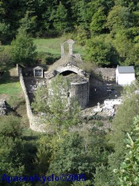 Chapelle et son cimetière