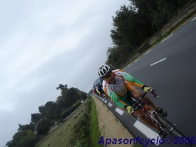 file indienne de cyclistes